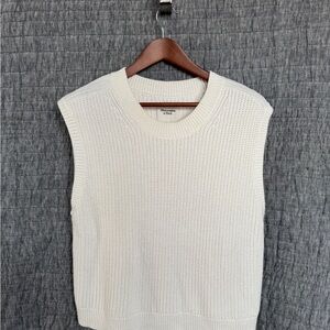 Abercrombie & Fitch Women’s Off-White Knit Sweater